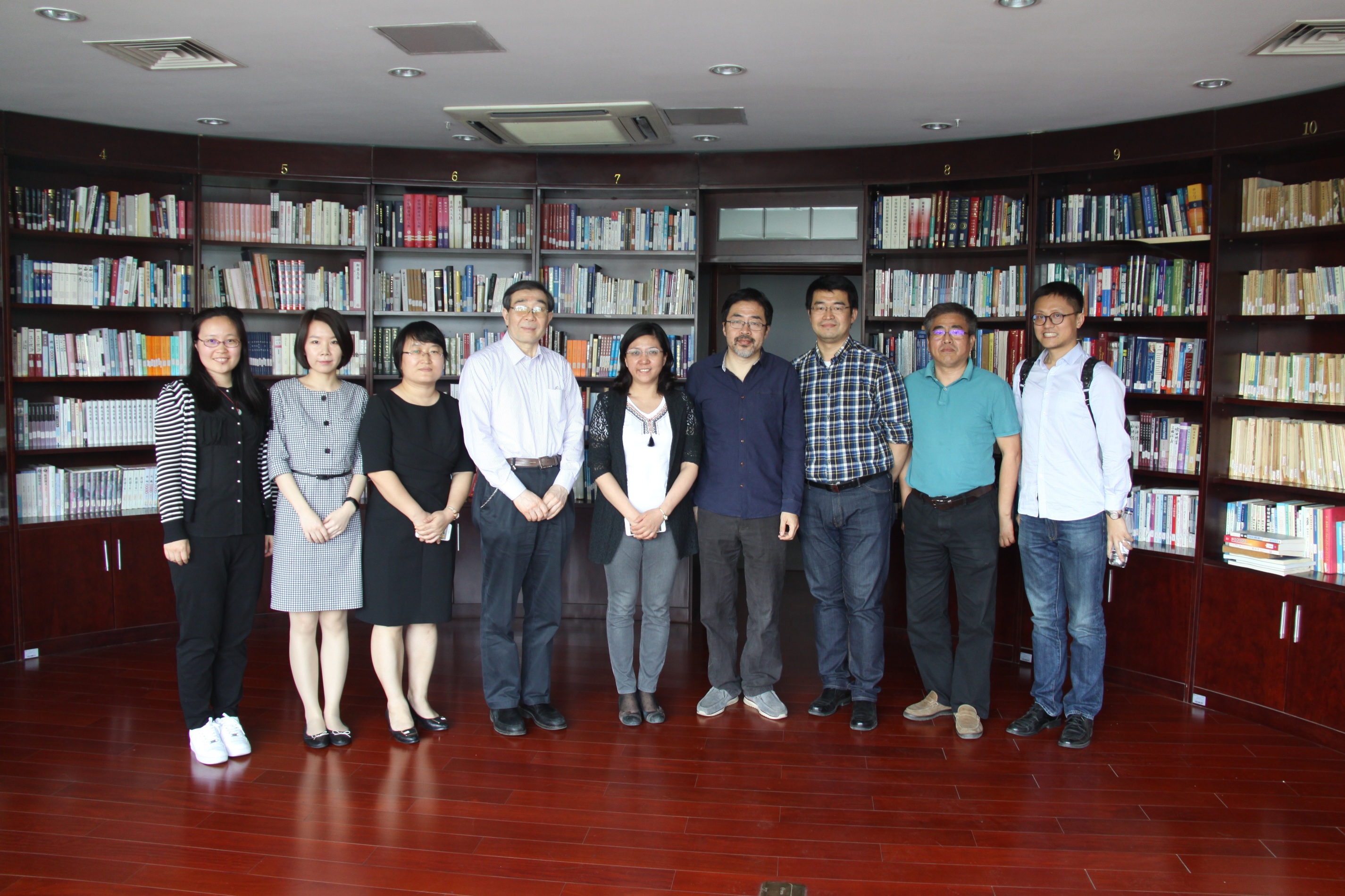 20180501北京大学第三医院敖英芳教授一行到访微纳电子学研究院 - 副本.JPG